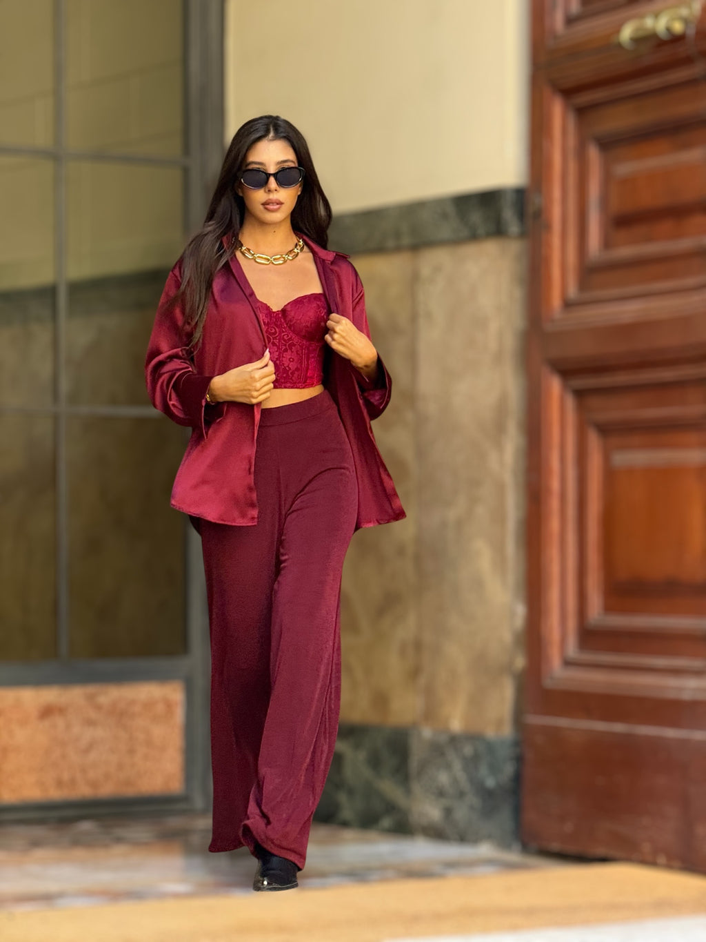 Pantalone palazzo vita alta color borgogna – Elegante e fluido