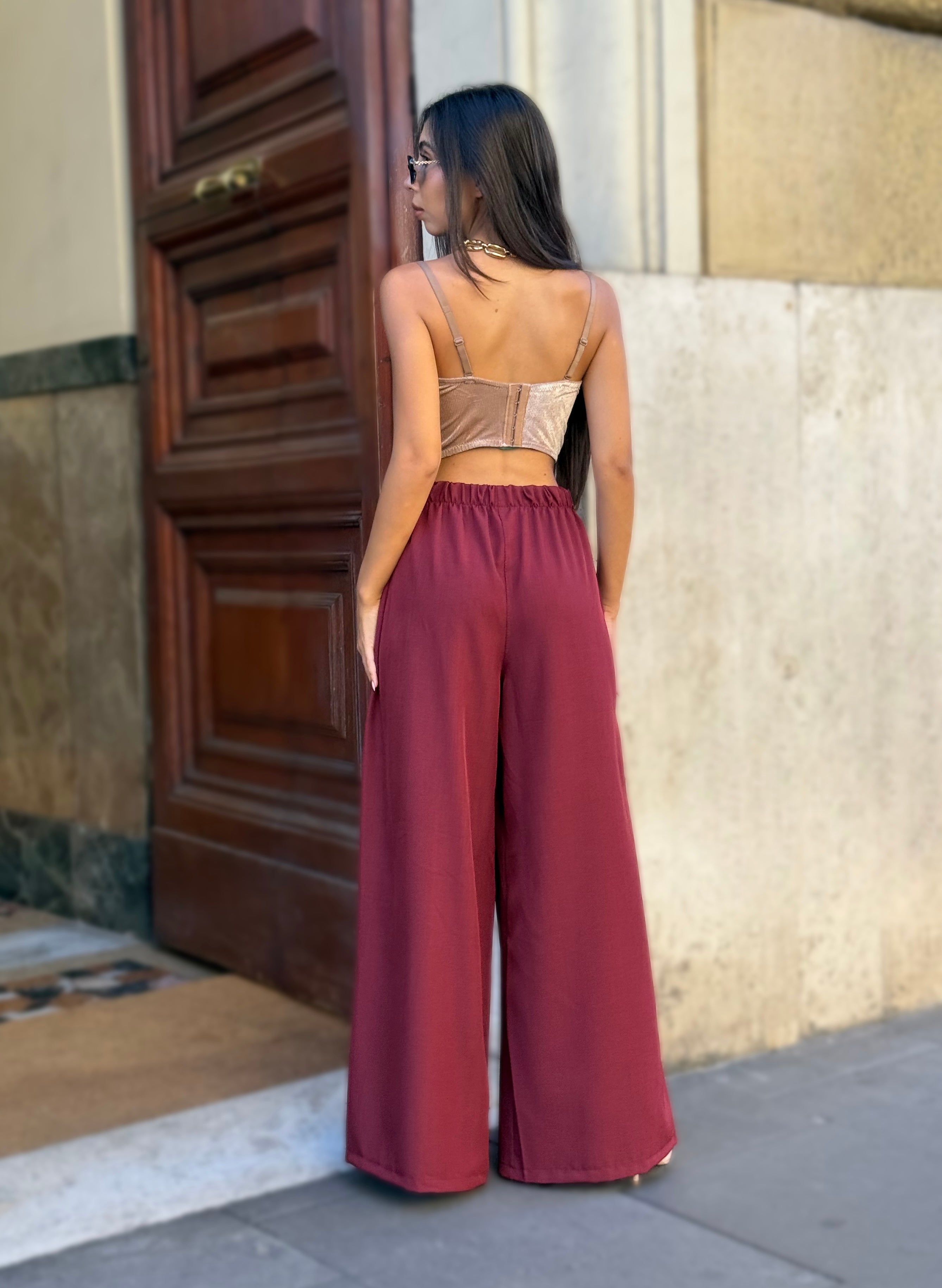 Pantaloni Palazzo Bordeaux con Vita Plissé – Eleganti, Chic e Versatili