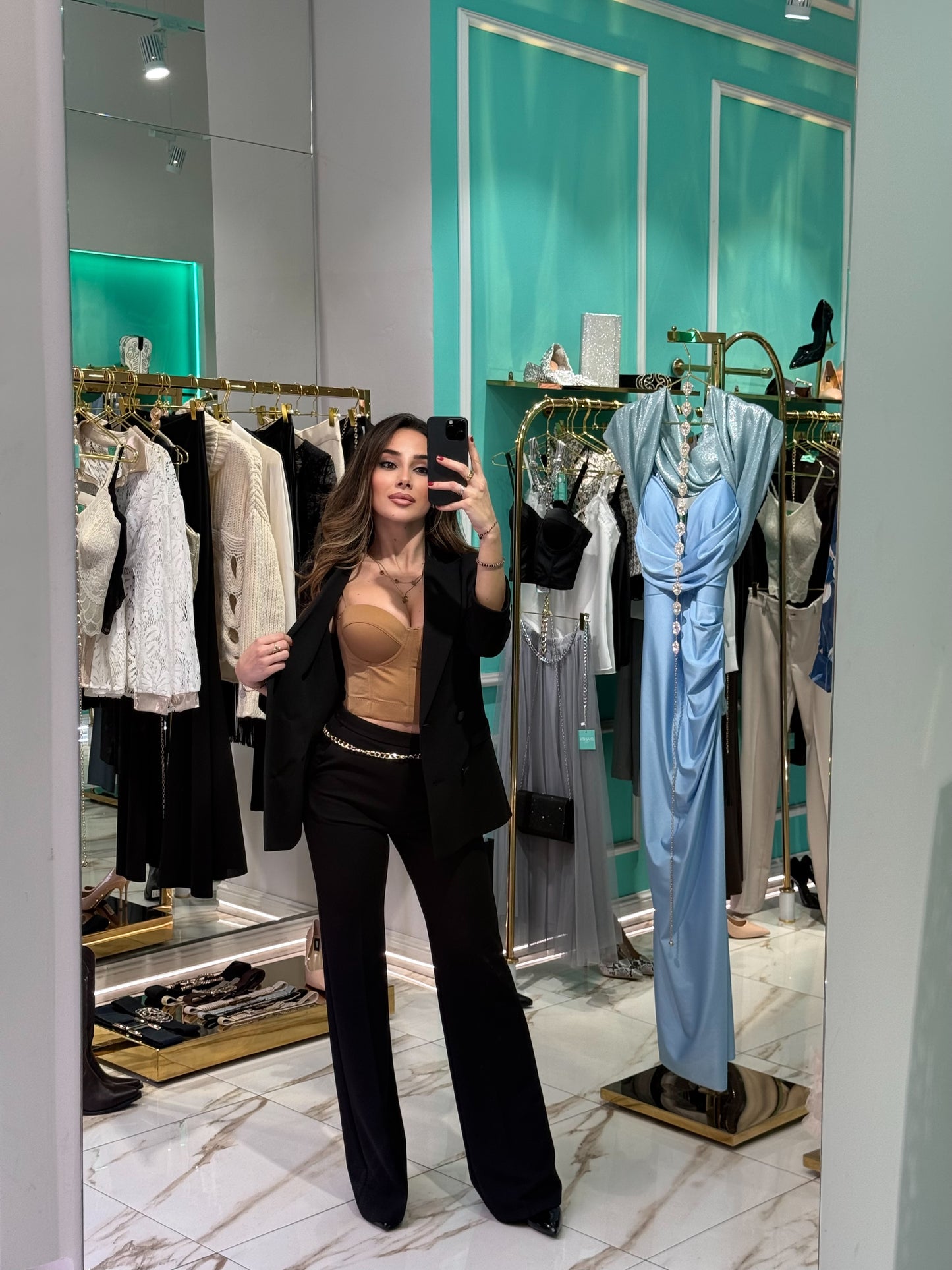 Tailleur Nero Essential