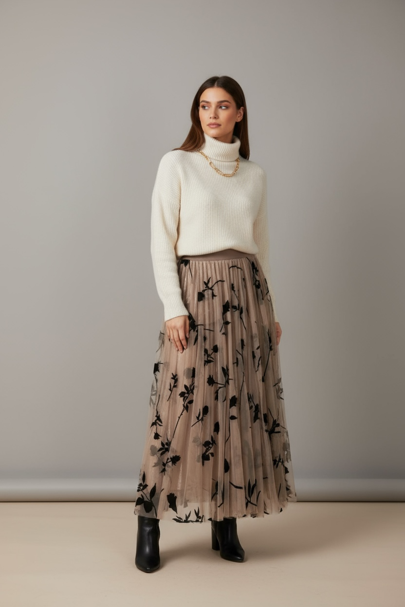 Gonna Lunga in Tulle Ricamato – Nude Elegance