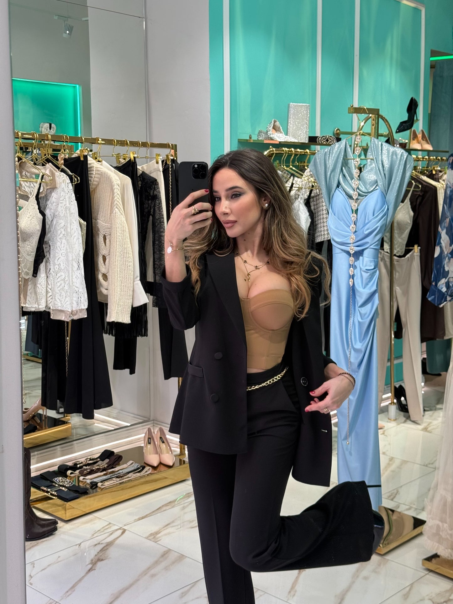 Tailleur Nero Essential